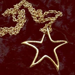 🌹Gold Star necklace- 18” length